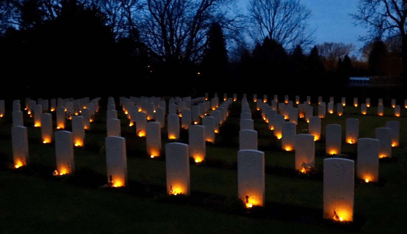 Candlelit Christmas Remembrance at Stonefall Cemetery raises money for CWGF