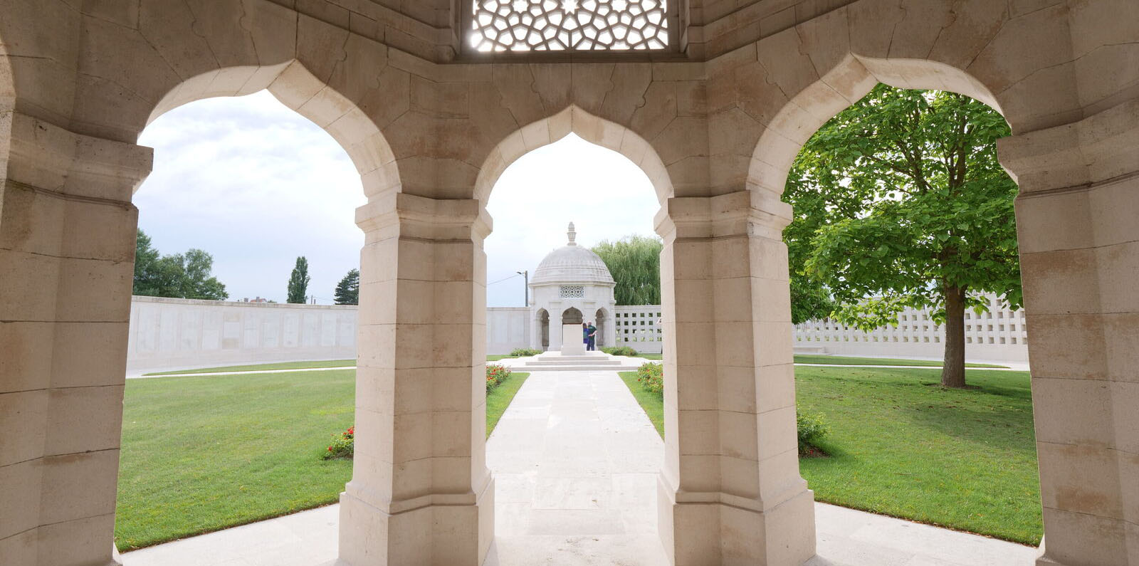 Courage, sacrifice, honour: Cemeteries & Memorials commemorating Indian Army personnel