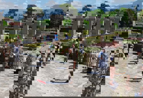 Soldiers stand to attention at the ceremony