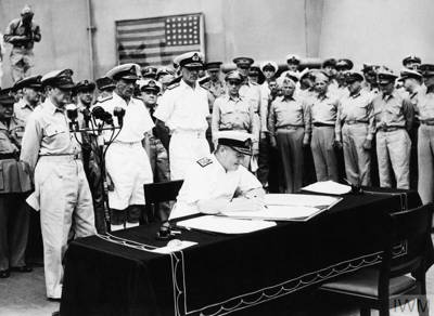 IWM (A 30425) - JAPANESE SURRENDER AT TOKYO BAY, 2 SEPTEMBER 1945
