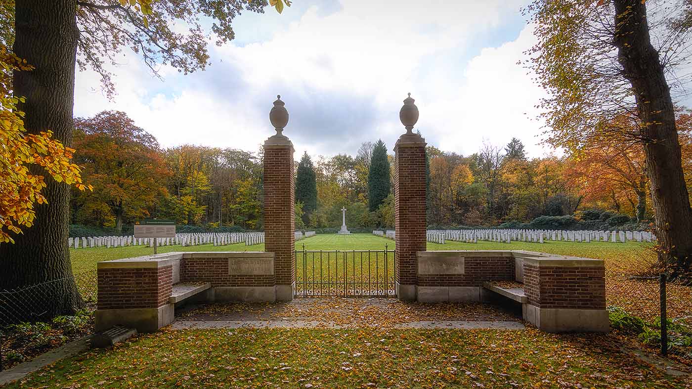 CWGC, Flanders and Leopoldsburg join forces for cemetery restoration