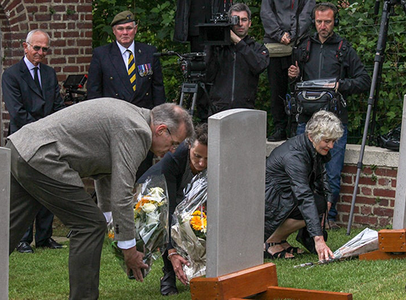 Supporting Families to Choose a Personal Inscription