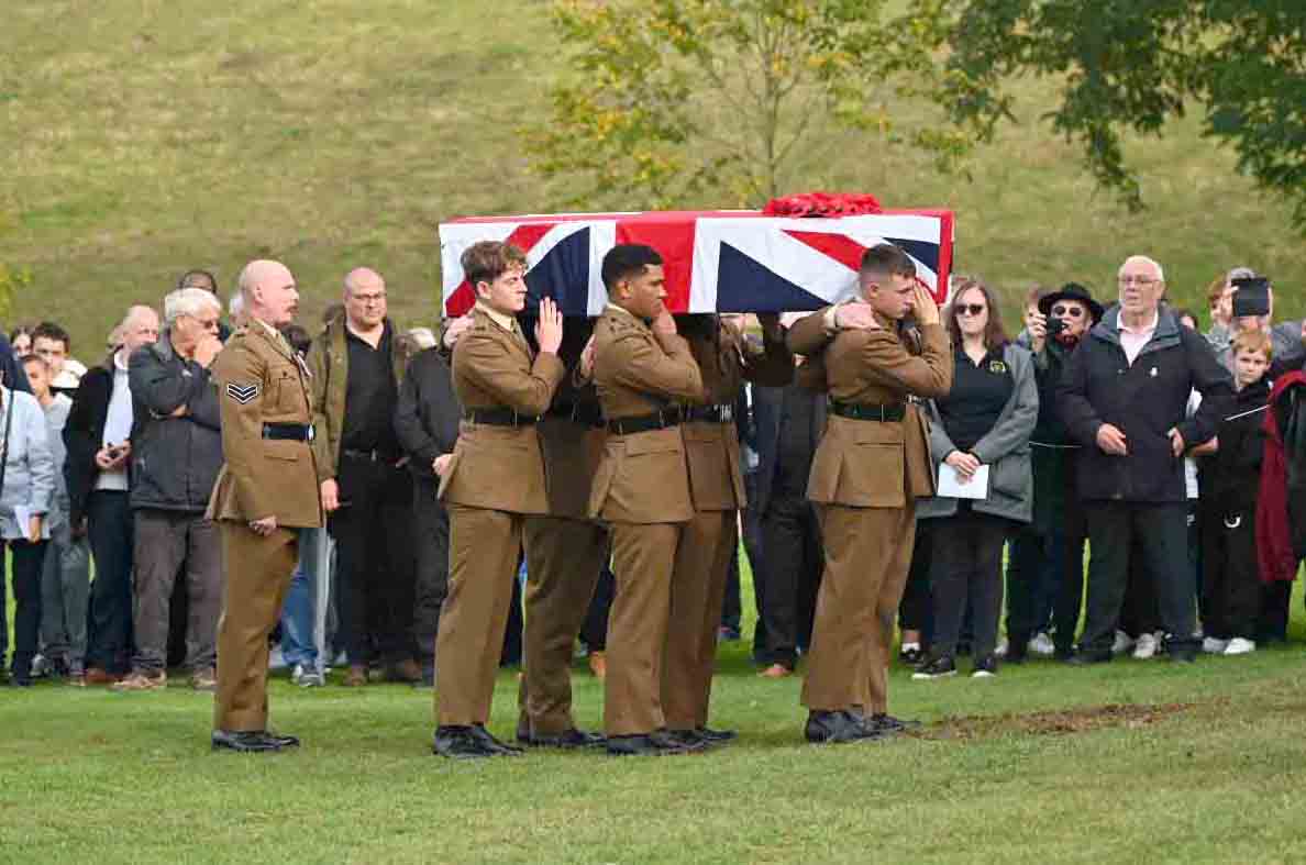 Five unknown World War One soldiers laid to rest at Loos British Cemetery, France